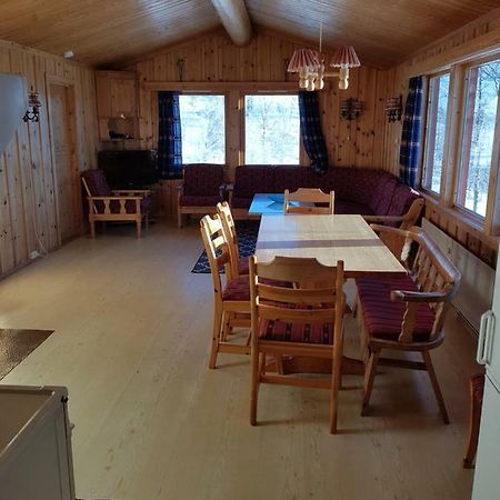Solstua Three-Bedroom Cottage يالو المظهر الخارجي الصورة